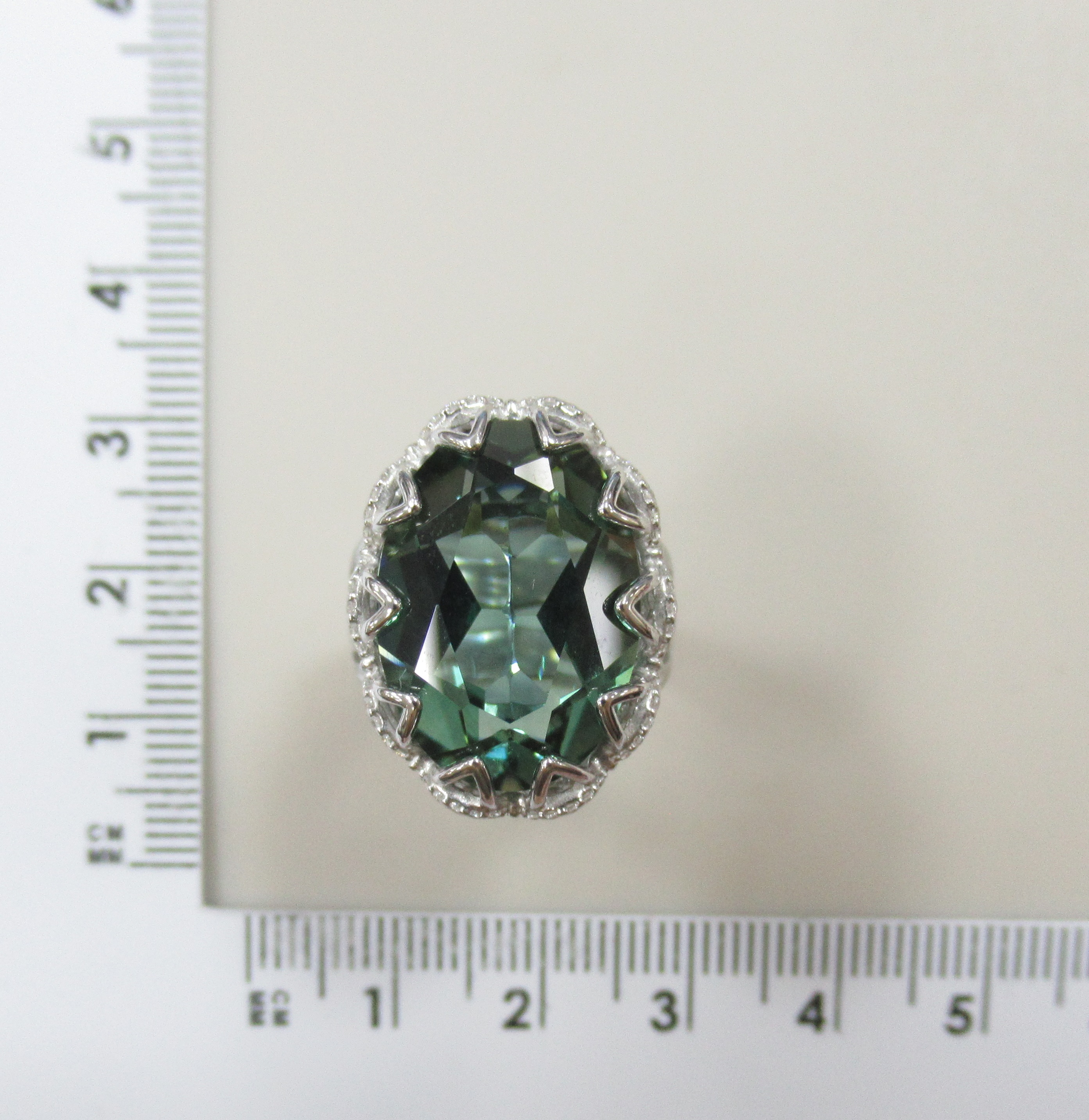 Серебряное кольцо с празиолитом